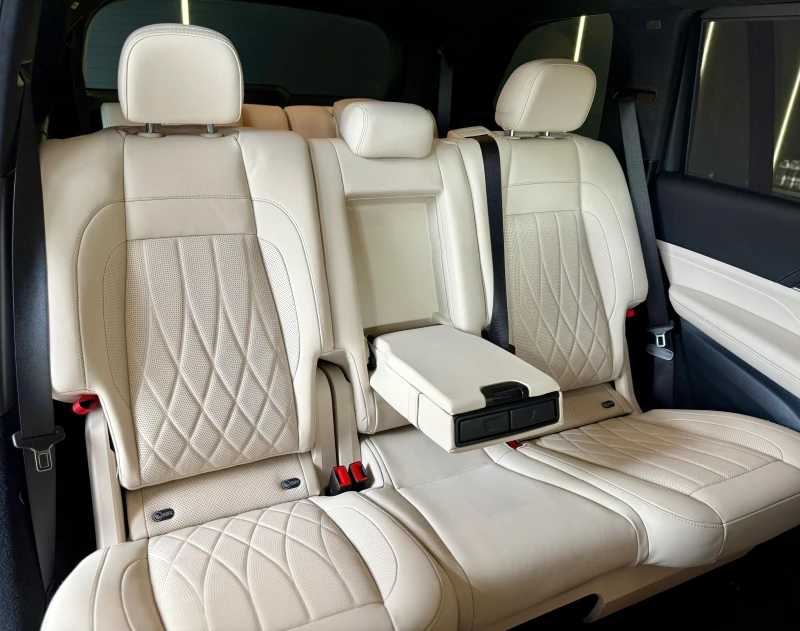 Mercedes-Benz GLS 63 AMG Distronic* Лизинг* Burmester* Обдухване* 7- Местен, снимка 15 - Автомобили и джипове - 51202346