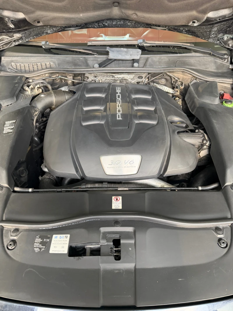 Porsche Cayenne 3.0, снимка 16 - Автомобили и джипове - 53213965