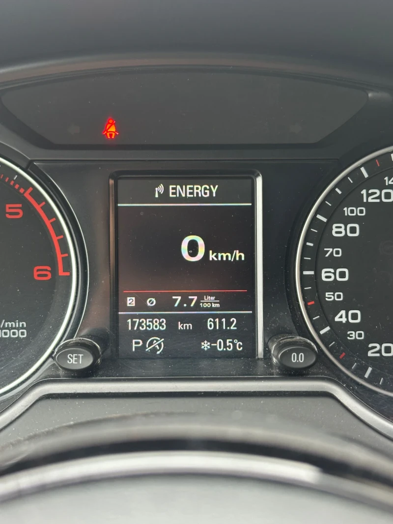 Audi Q5, снимка 12 - Автомобили и джипове - 53324786