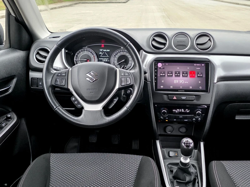 Suzuki Vitara 1.4 T-jet Hybrid, Фейслифт, 4х4, снимка 9 - Автомобили и джипове - 53447096