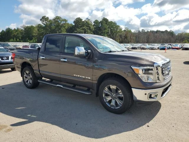 Nissan Titan crew cab SV 5.6L / КРАЙНА ЦЕНА ДО БЪЛГАРИЯ!!!, снимка 1 - Автомобили и джипове - 47789855