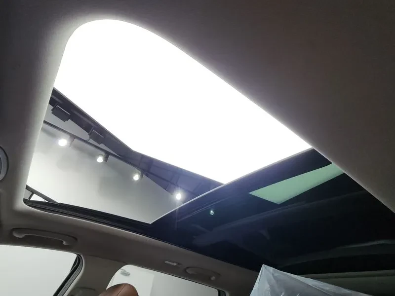 Kia Sorento 2.2 2WD, снимка 16 - Автомобили и джипове - 56360520