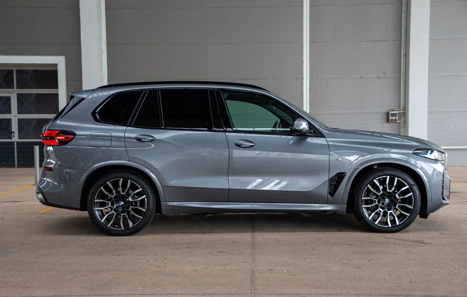 BMW X5 xDrive30d M-Sport - изображение 4