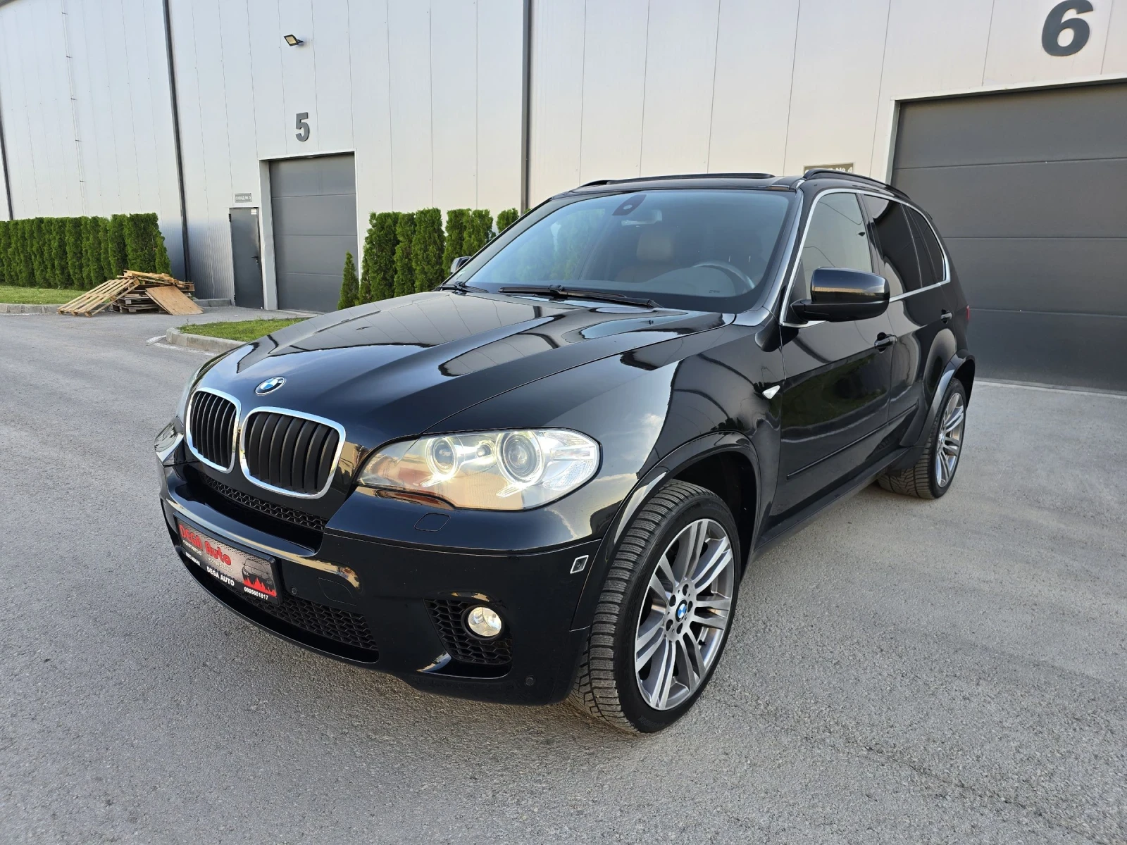 BMW X5 3.0d Mpaket* Вакум* Панорама* Печка* ЛИЗИНГ*  - изображение 3