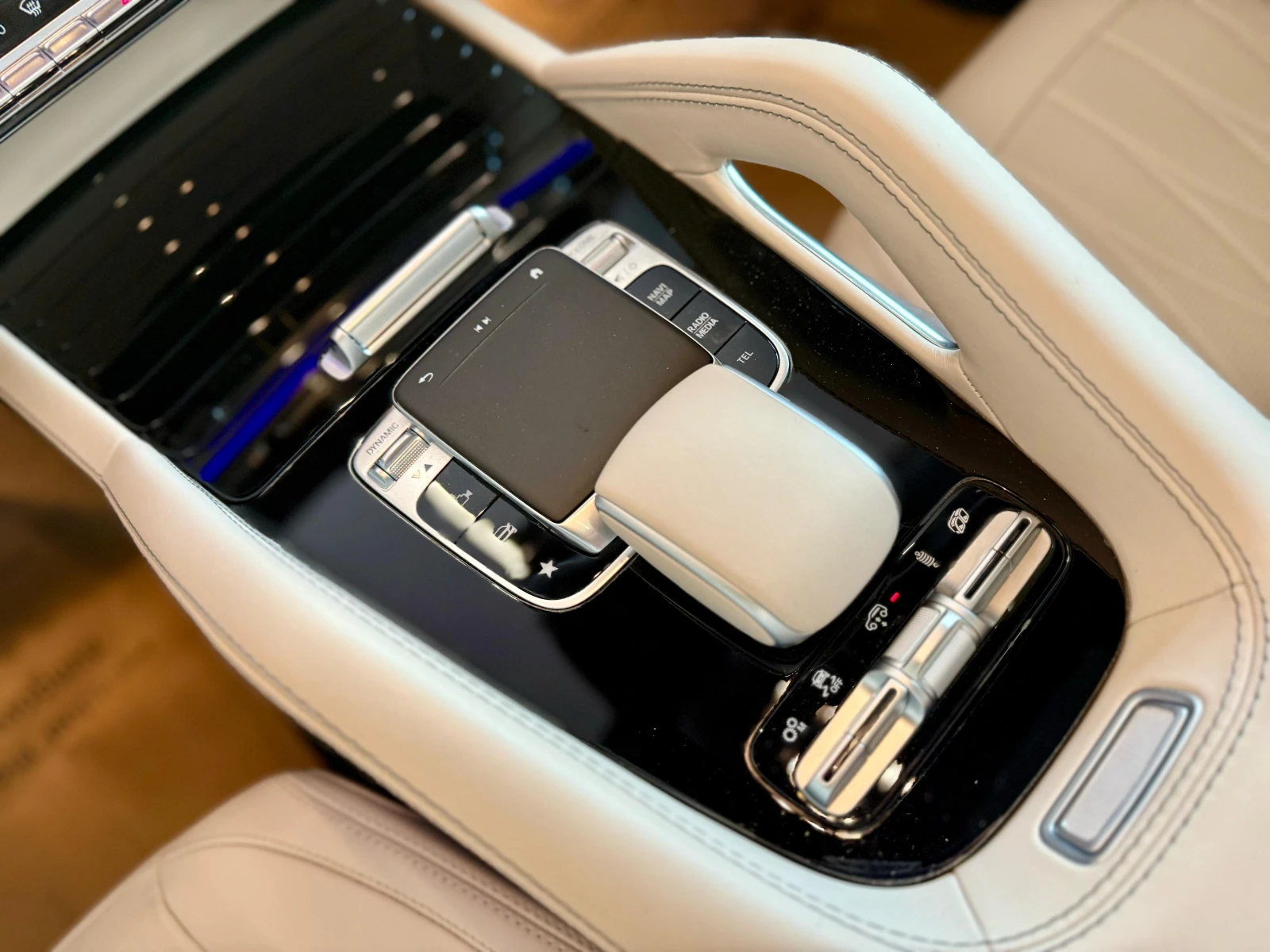 Mercedes-Benz GLS 63 AMG Distronic* * Burmester* * 7-  | Mobile.bg   12