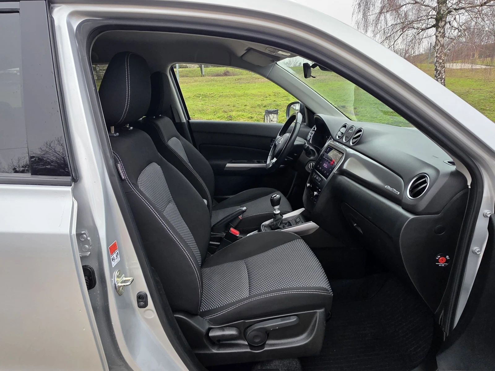 Suzuki Vitara 1.4 T-jet Hybrid, ��������, 4�4 | Mobile.bg � ����������� 12