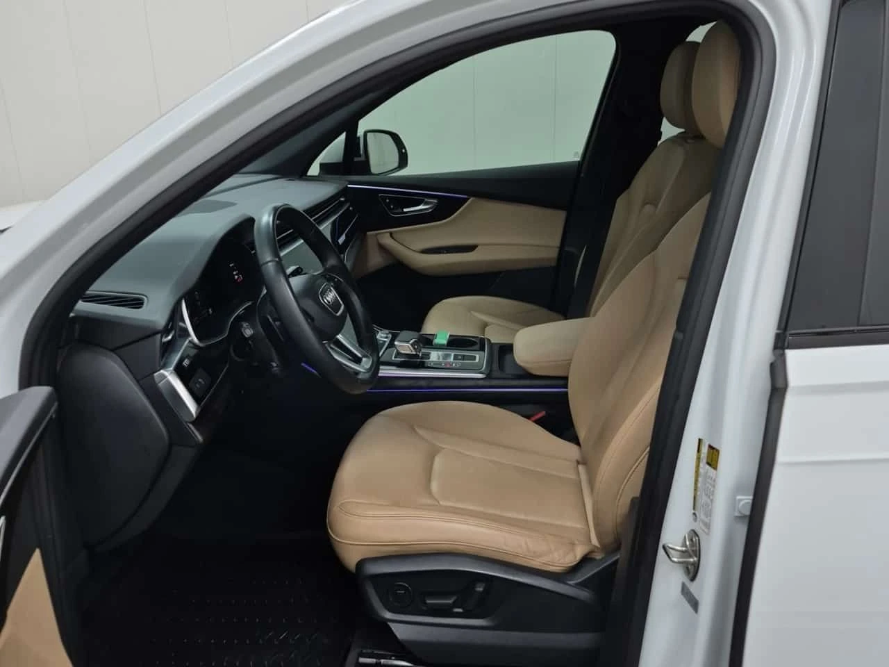 Audi Q7   PROGRESSIV | 360 | ОБДУХВАНЕ | CARFAX - изображение 10