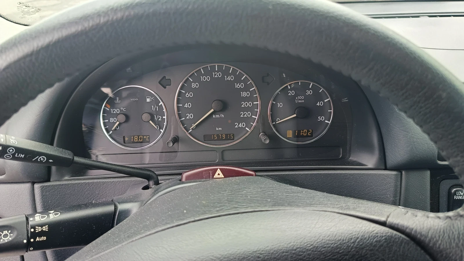 Mercedes-Benz ML 270, снимка 2 - Автомобили и джипове - 54092304