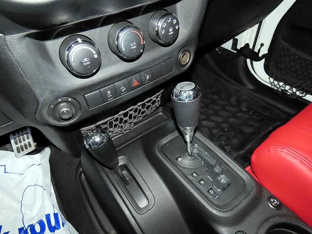 Jeep Wrangler RUBIKON* 2DR* пиезо-инжектори* КРАЙНА ЦЕНА, снимка 12 - Автомобили и джипове - 54171867