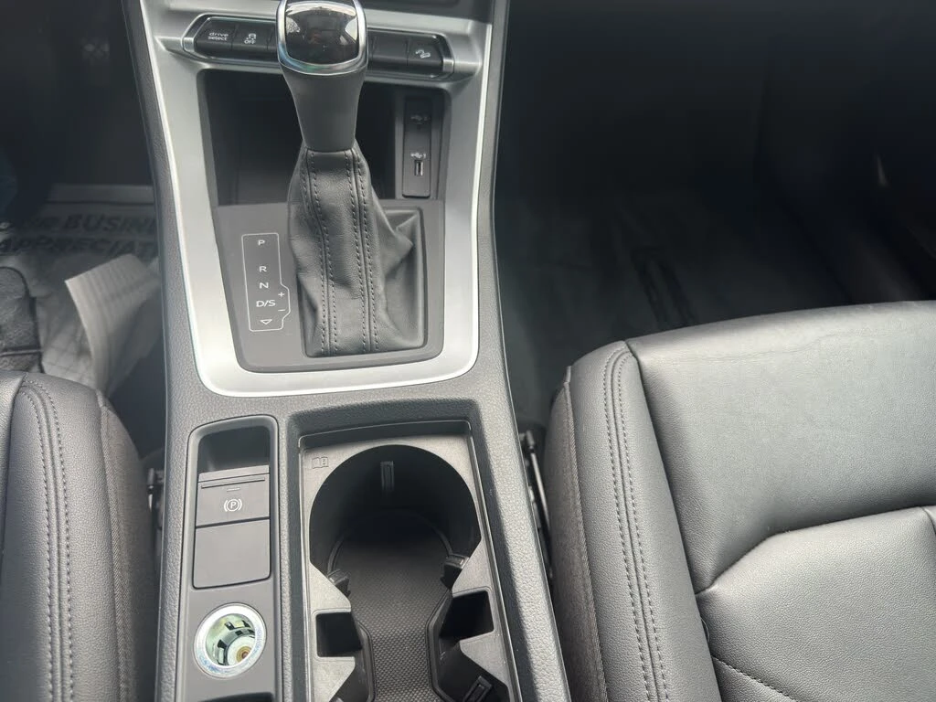 Audi Q3 quattro Premium 45 TFSI, снимка 12 - Автомобили и джипове - 54520858