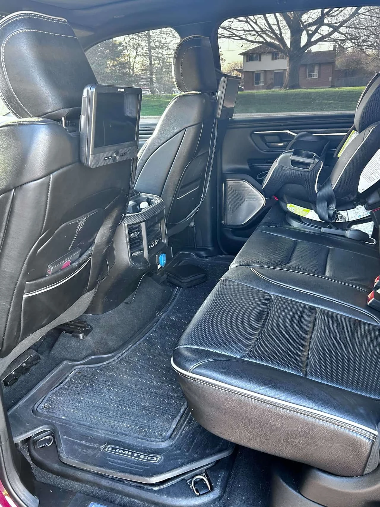 Dodge RAM 1500  Limited / 360 / Harman Kardon , снимка 16 - Автомобили и джипове - 54619022