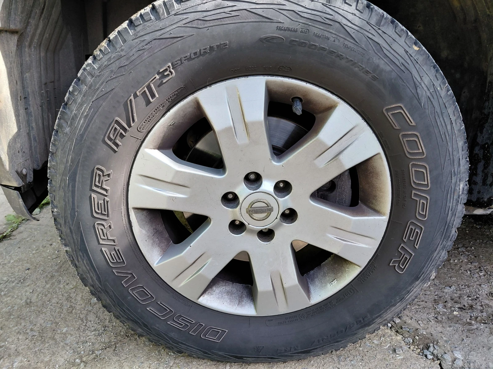 Nissan Pathfinder 2.5dCi, снимка 14 - Автомобили и джипове - 54683030