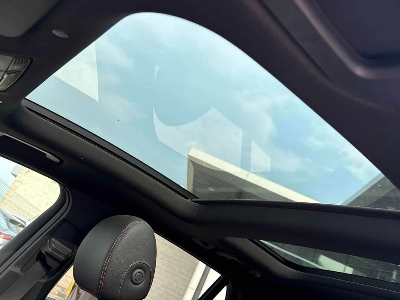 Mercedes-Benz GLC 43 AMG  * CARFAX * ОПЦИЯ ЗА ФИНАНСИРАНЕ, снимка 11 - Автомобили и джипове - 55645314