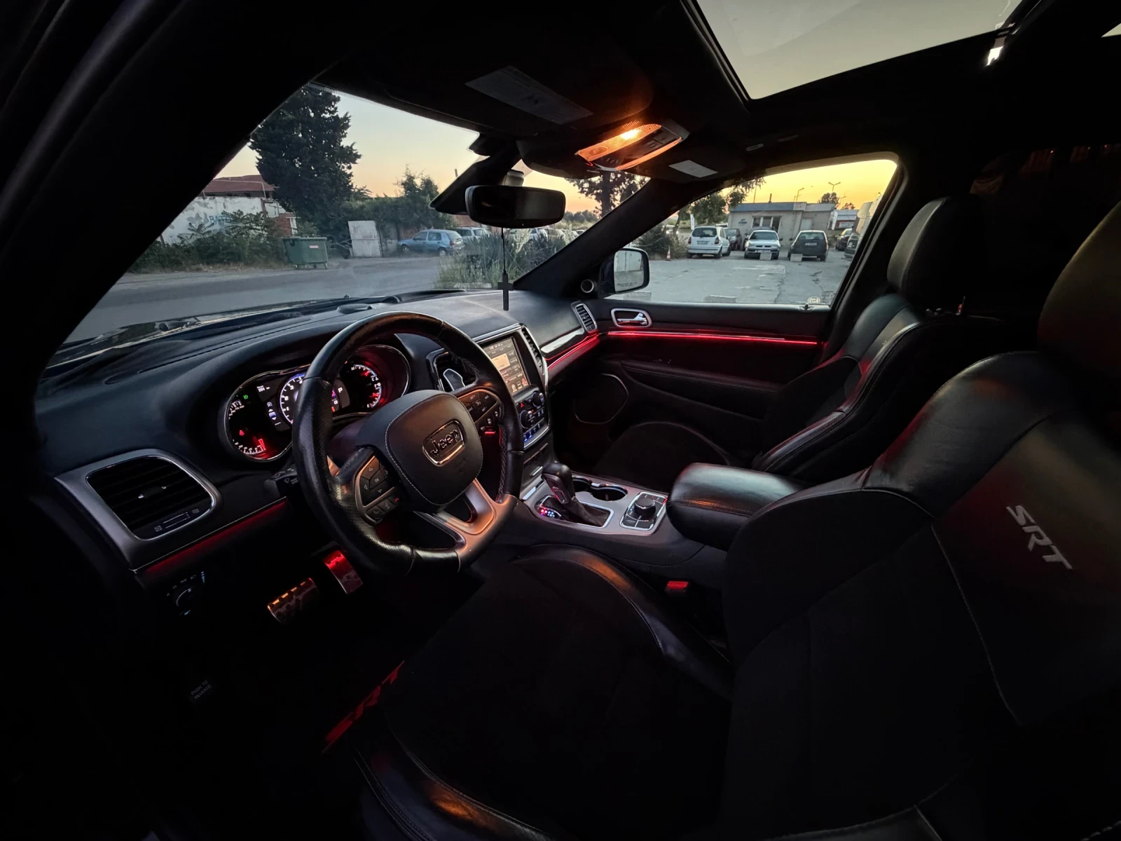 Jeep Grand cherokee 6.4L SRT, снимка 13 - Автомобили и джипове - 56255350