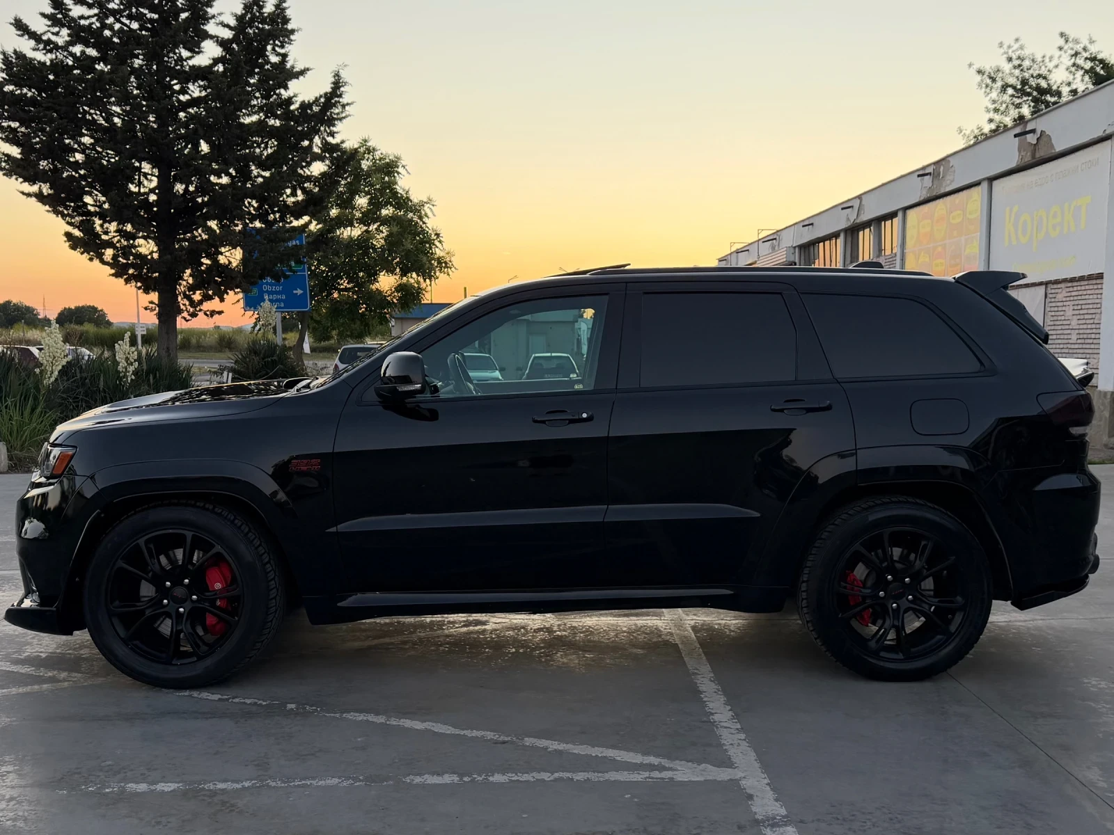 Jeep Grand cherokee 6.4L SRT, снимка 4 - Автомобили и джипове - 56255350