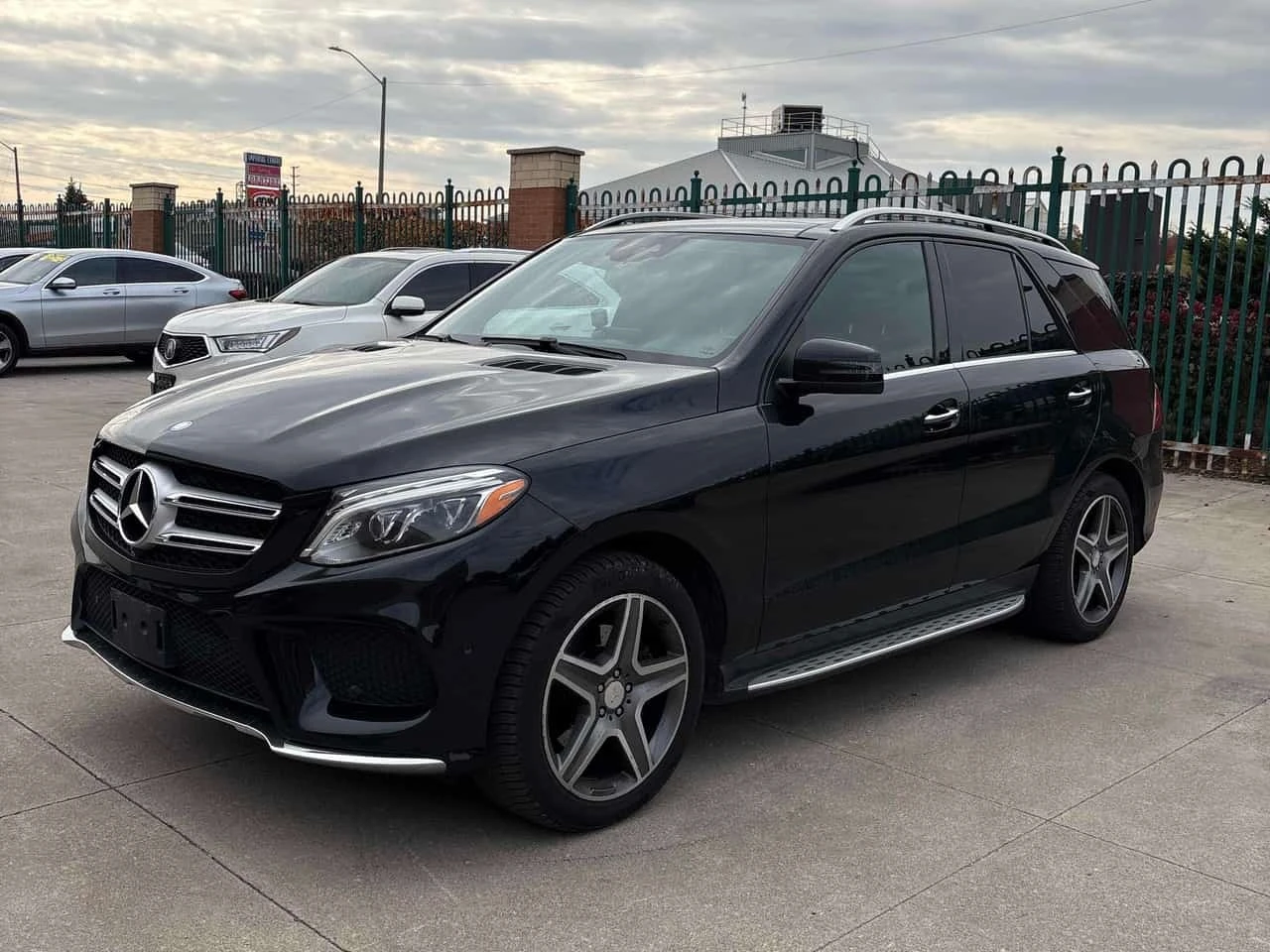 Mercedes-Benz GLE 350 d * CARFAX * ОПЦИЯ ЗА ФИНАНСИРАНЕ
