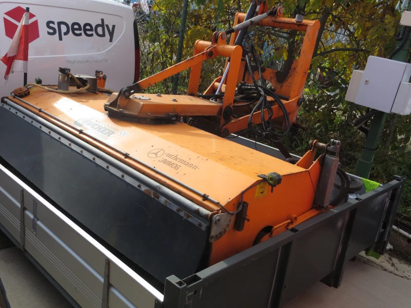 Mercedes-Benz UNIMOG U500 САМОСВАЛ+ ЧЕТКА+ ПЕСАКАР+ ГРЕБЛО ЗА СНЯГ, снимка 17 - Камиони - 52276557