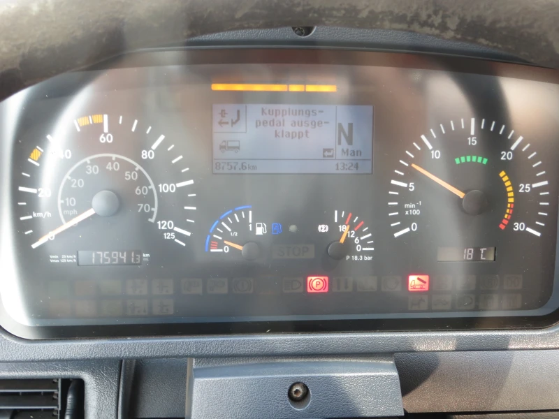 Mercedes-Benz UNIMOG U500 САМОСВАЛ+ ЧЕТКА+ ПЕСАКАР+ ГРЕБЛО ЗА СНЯГ, снимка 11 - Камиони - 52276557