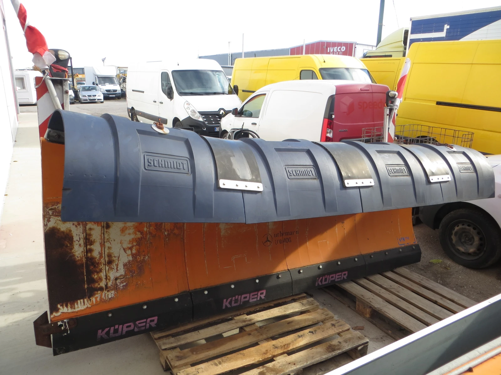 Mercedes-Benz UNIMOG U500 + + +    | Mobile.bg   16