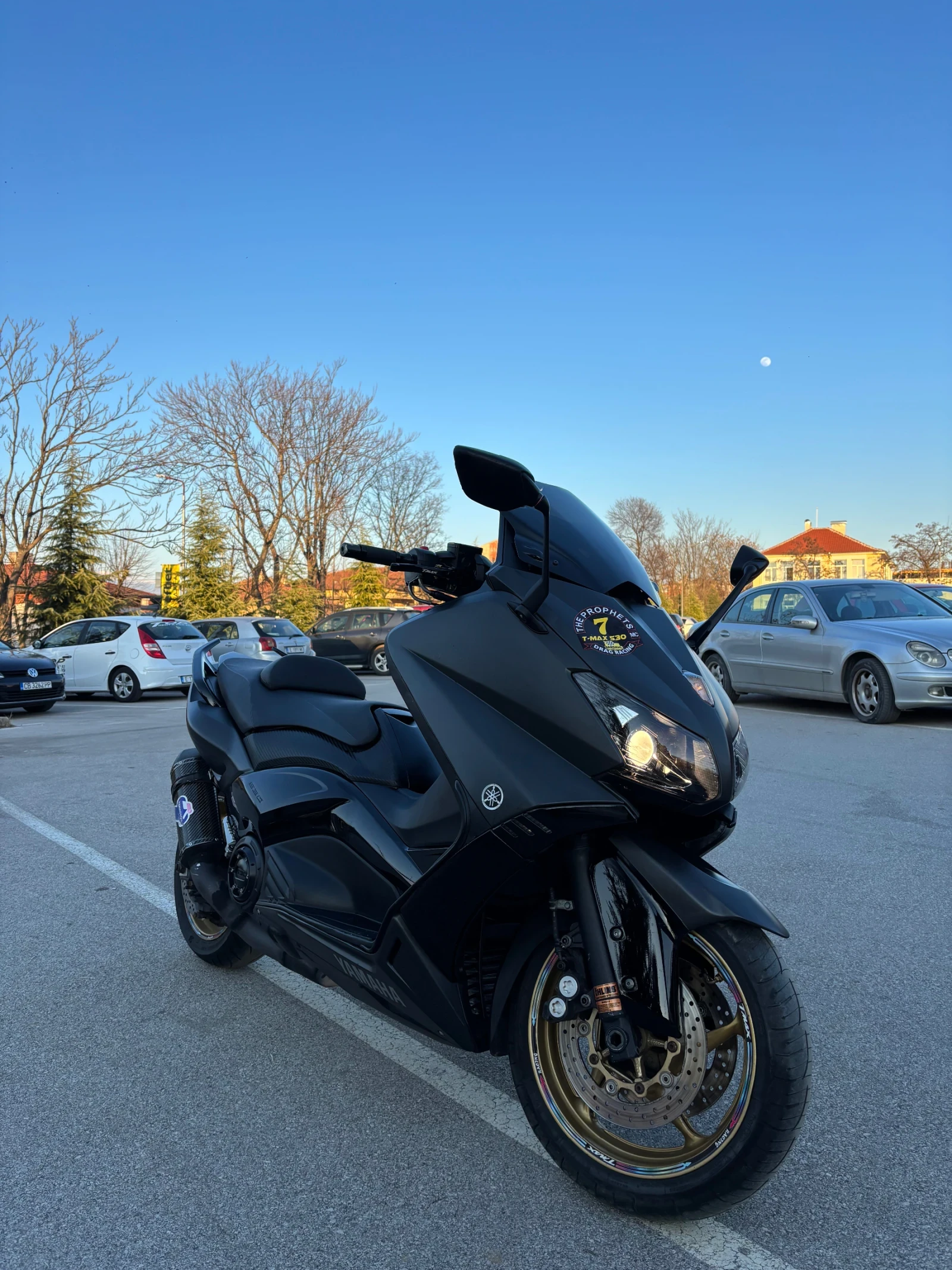 Yamaha T-max Black Max 530