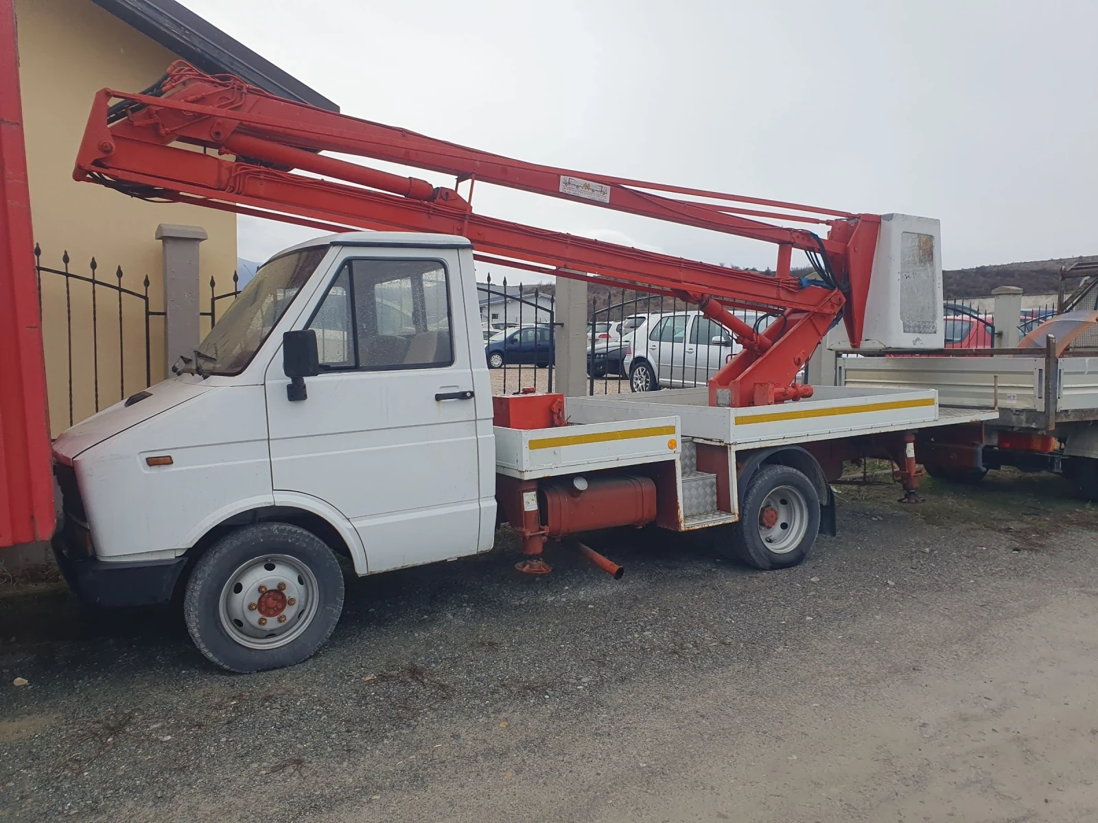 Автовишка Iveco 49/10, снимка 1