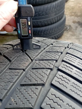 Гуми Зимни 255/60R18, снимка 6