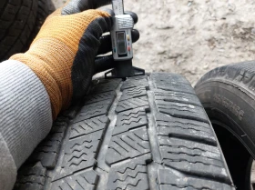 Гуми Зимни 215/65R16, снимка 11