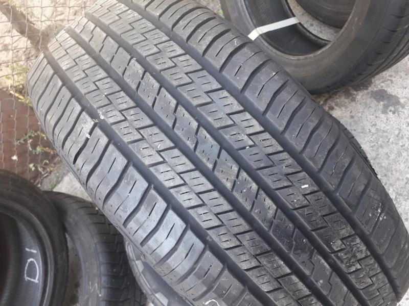 Гуми Летни 235/55R17, снимка 2 - Гуми и джанти - 26424407