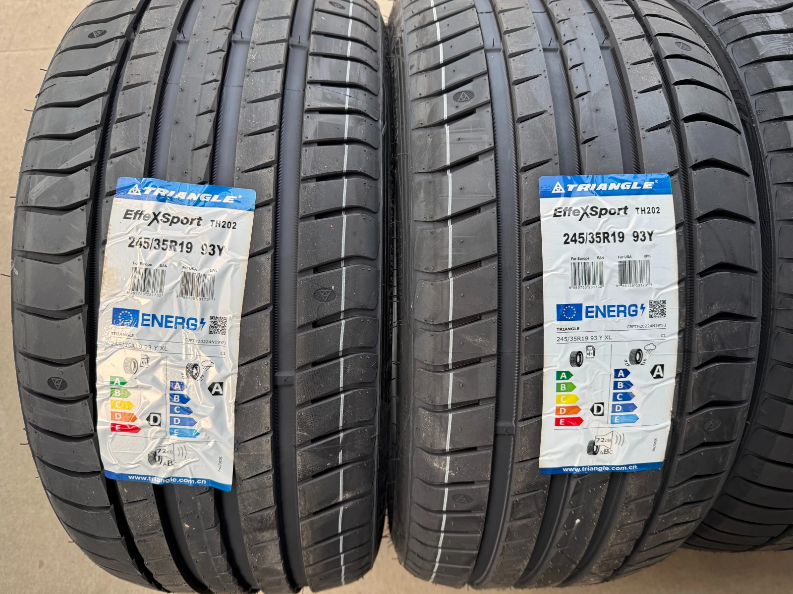 Гуми Летни 245/35R19, снимка 2 - Гуми и джанти - 49433189