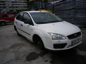 Ford Focus 1.6i 16V, снимка 2