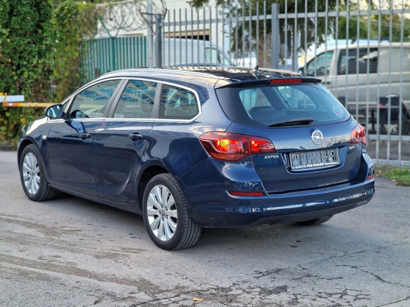 Opel Astra 1.7CDTI , снимка 6 - Автомобили и джипове - 47656819