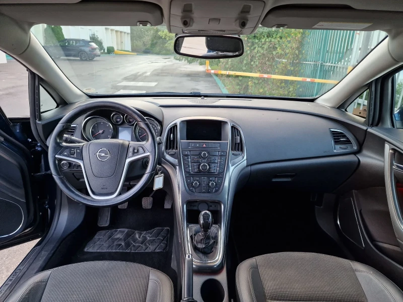 Opel Astra 1.7CDTI , снимка 10 - Автомобили и джипове - 47656819