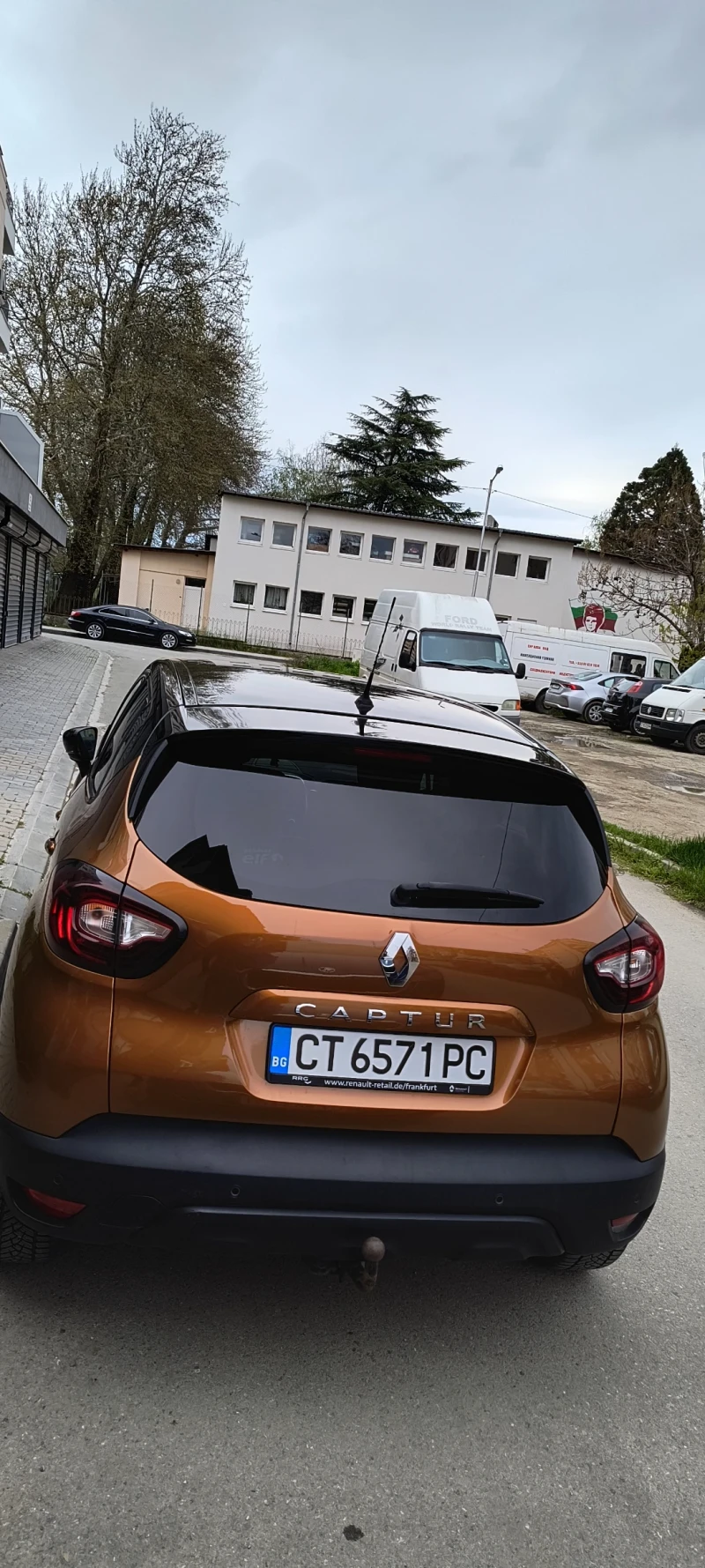 Renault Captur, снимка 2 - Автомобили и джипове - 49877458