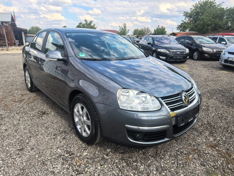 VW Jetta 1.6i, снимка 7 - Автомобили и джипове - 50994542