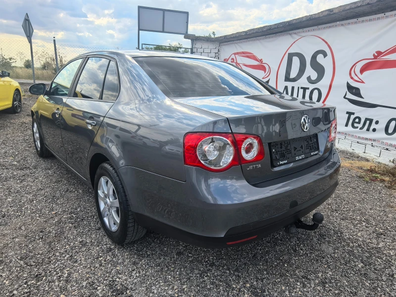 VW Jetta 1.6i, снимка 3 - Автомобили и джипове - 50994542