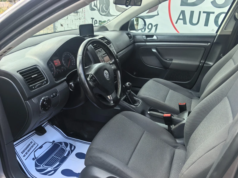 VW Jetta 1.6i, снимка 9 - Автомобили и джипове - 50994542