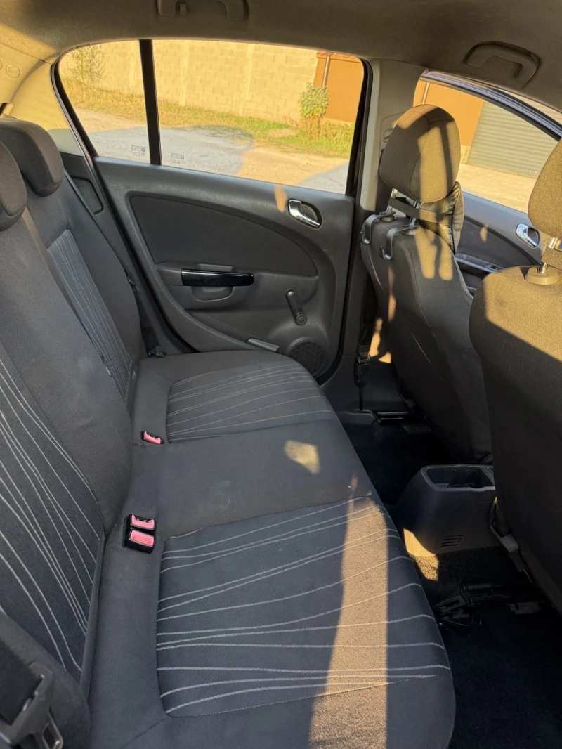 Opel Corsa, снимка 6 - Автомобили и джипове - 52394222