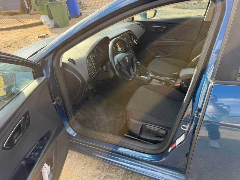 Seat Leon Автомат , снимка 4 - Автомобили и джипове - 52544954