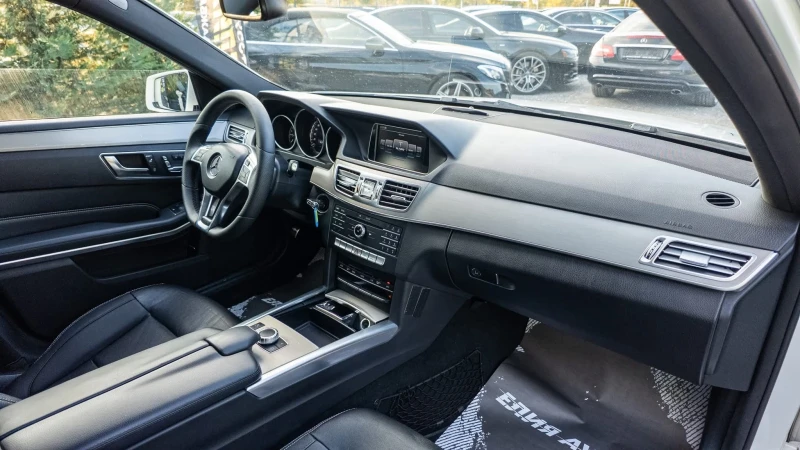 Mercedes-Benz E 300 D 9G TRONIC FACELIFT ПАНОРАМА 3ХТВ ЛИЗИНГ 100%, снимка 14 - Автомобили и джипове - 52231138