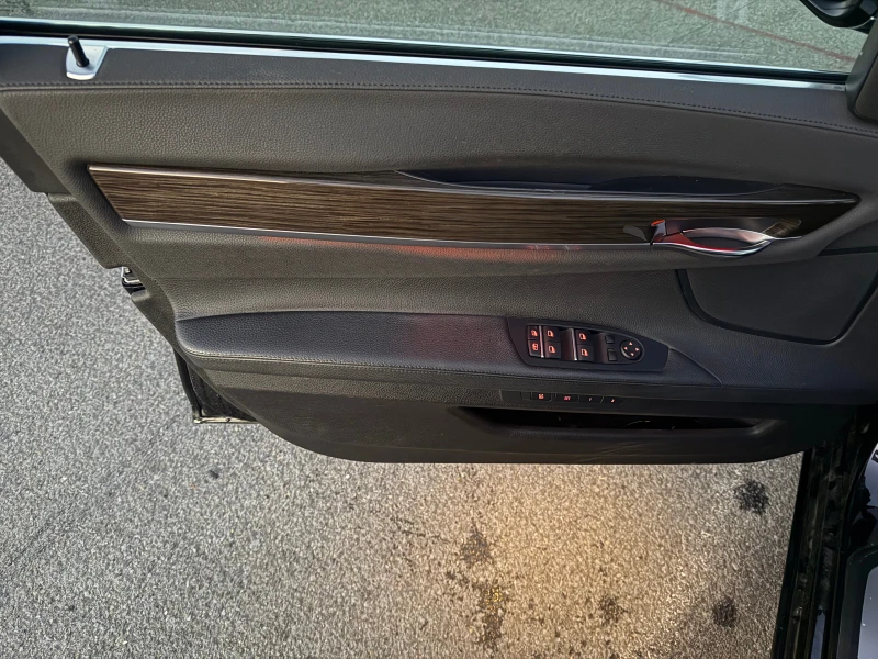 BMW 740 d, снимка 8 - Автомобили и джипове - 52741336