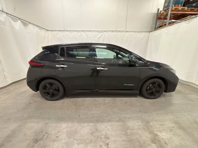 Nissan Leaf  N-Connecta 40kwh 204ps, снимка 5 - Автомобили и джипове - 52840949