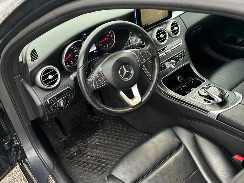 Mercedes-Benz C 300 * CARFAX * ФИНАНСИРАНЕ , снимка 3 - Автомобили и джипове - 53013974