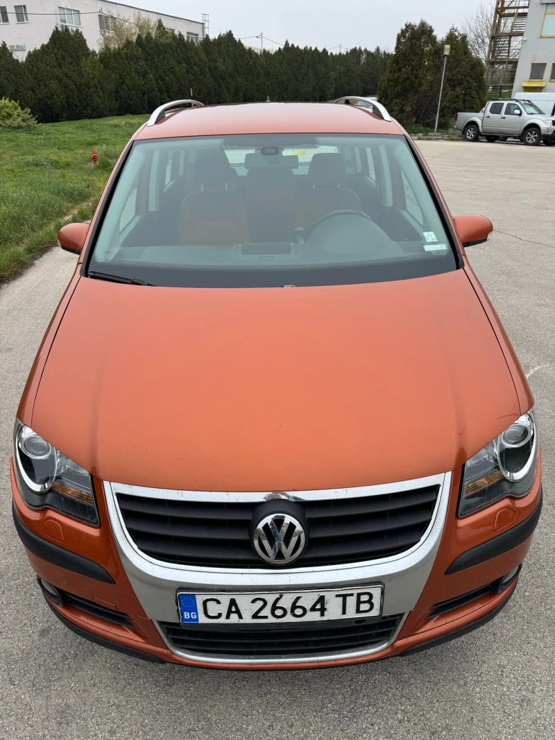 VW Touran CROSS, снимка 5 - Автомобили и джипове - 53019991