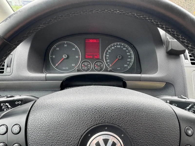 VW Touran CROSS, снимка 14 - Автомобили и джипове - 53019991