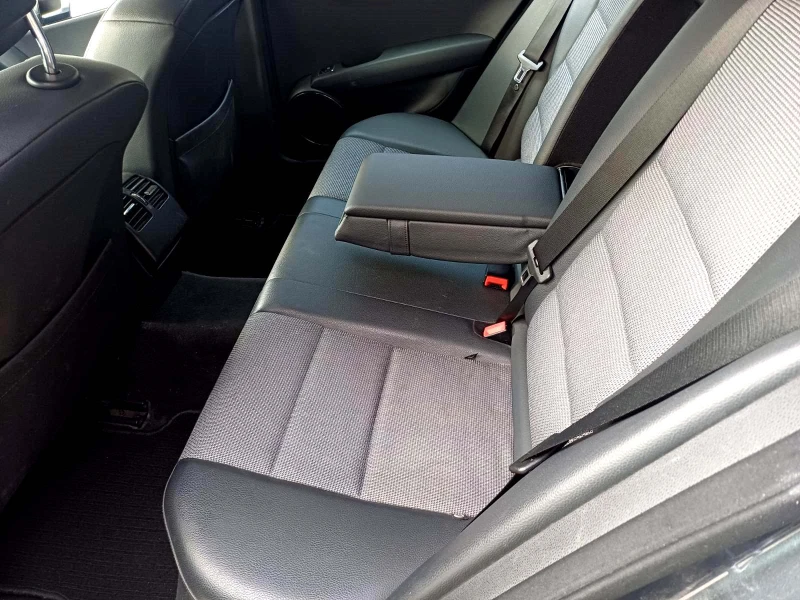 Mercedes-Benz C 220 CDI-ОМ 646, снимка 12 - Автомобили и джипове - 53332491