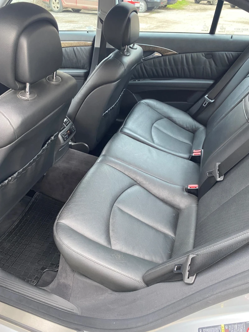 Mercedes-Benz E 320 CDI E320 4 MATIC, снимка 7 - Автомобили и джипове - 53538906