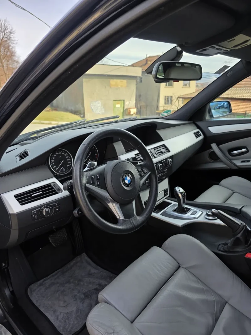 BMW 535 d 286hp * SAT * INDIVIDUAL * DISTRONIC * HEADUP * , снимка 7 - Автомобили и джипове - 53573733