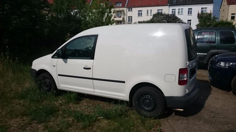 VW Caddy ECOFUEL METAH, снимка 3 - Автомобили и джипове - 15597898