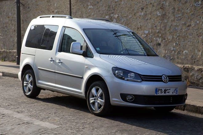 VW Caddy НА ЧАСТИ след 2005 до 2015, снимка 3 - Автомобили и джипове - 20627328