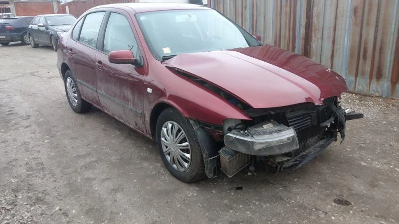 Seat Toledo 1.9 TDI 90к.с, снимка 1 - Автомобили и джипове - 47056600